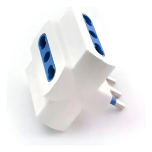 Enchufe Triple C/T 10A Blanco